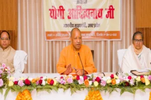 Moradabad: सीएम योगी ने SIR की प्रगति की समीक्षा, निर्देश दिए, किसी भी वैध मतदाता का नाम न काटा जाए