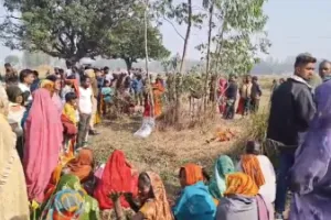 अमेठी: छोटे भाई ने कुदाल से किया बड़े भाई का कत्ल, इलाके में सनसनी, पुलिस जांच में जुटी