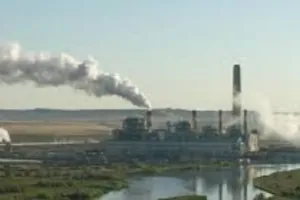 केंद्र की सख्त चेतावनी: दिल्ली की जहरीली हवा पर लगाम, प्रदूषण फैलाने वाले उद्योगों पर तलवार लटकी