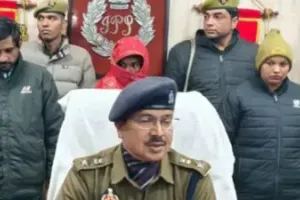 Amroha News: पुलिस ने 22 घंटे में सुलझाई मर्डर मिस्ट्री: पत्नी ने प्रेमी संग रची साजिश, पति की हत्या कर शव रेलवे ट्रैक पर फेंका