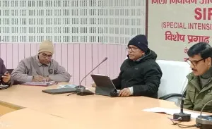 विशेष प्रगाढ़ पुनरीक्षण को लेकर बलिया डीएम सख्त, बिना अनुमति मुख्यालय छोड़ने पर एफआईआर के निर्देश