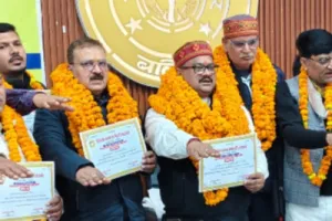 बलिया विकास भवन कर्मचारी महासंघ: द्विवार्षिक अधिवेशन में नवनिर्वाचित पदाधिकारियों ने ली पद व गोपनीयता की शपथ