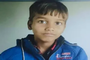 Ballia News: छह दिन से लापता 10 वर्षीय बालक का शव सरयू नदी में मिला, हत्या की आशंका; आक्रोशित ग्रामीणों ने थाने पर किया प्रदर्शन