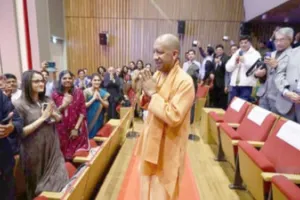 जापान में प्रवासी भारतीयों से मिले सीएम योगी, पूर्ववर्ती सरकारों पर साधा निशाना