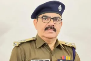बलिया में 10 उप निरीक्षकों के तबादले, दो पुलिस चौकी प्रभारी बदले