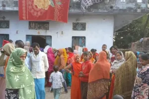 बलिया: गंगा नदी में स्नान के दौरान डूबने से व्यक्ति की मौत, डॉक्टरों ने किया मृत घोषित