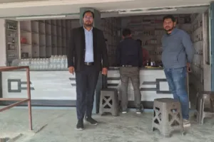 प्रभारी औषधि निरीक्षक की जांच में अनियमितता उजागर, मेडिकल स्टोर बंद, नोटिस की तैयारी