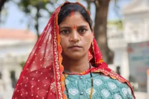 बलिया में महिला प्रधान के आरोपों से मचा हड़कंप, एक दिन बाद पलटीं बात