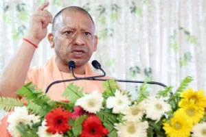 सीएम योगी का बड़ा फैसला: 76 हजार आंगनबाड़ी केंद्रों को मिलेगा अपना भवन, प्री-फैब्रिकेटेड मॉडल पर जोर