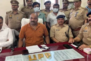 वाराणसी कैंट रेलवे स्टेशन पर साढ़े तीन करोड़ का सोना बरामद, दो तस्कर गिरफ्तार