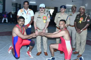 Badaun News : पुलिस खेल प्रतियोगिता का शुभारंभ, पहले दिन हुई फ्री स्टाइल कुश्ती