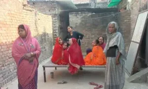 बलिया : इलेक्ट्रिक फेंसिंग की चपेट में आने से महिला की मौत, दो के खिलाफ मुकदमा