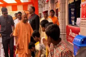 विंध्यधाम पहुंचे सीएम योगी, नवरात्र मेले की तैयारियों का लिया जायजा