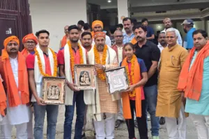 Ballia News : नेशनल चैंपियन बनकर लौटे खिलाड़ियों का पूर्व मंत्री उपेंद्र तिवारी ने किया सम्मान