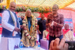 जेपी के गांव में हनुमान मंदिर प्राण प्रतिष्ठा यज्ञ में शामिल हुए हरिवंश, समाज सेवा करने वालों को बताया महान