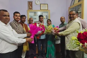 UPSC Result : बाराबंकी के दो बेटों ने बढ़ाया मान, पहले प्रयास में अभिजीत को 294वीं रैंक, अनुपम बने IRS