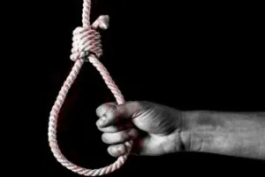 कानपुर : युवक का शव फंदे से लटका मिला, वेतन विवाद की जांच में जुटी पुलिस