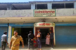 Lucknow : स्कूल में घुसकर प्रिंसिपल को गोली मारने से सनसनी, हालत गंभीर