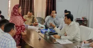 संपूर्ण समाधान दिवस में डीएम सख्त, लापरवाही पर लेखपाल और कानूनगो के खिलाफ कार्रवाई