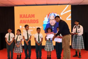 राधाकृष्ण अकादमी में ‘समिट ऑफ सक्सेस’ का आयोजन, मेधावी विद्यार्थियों को मिला सम्मान