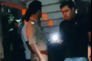 Lucknow News: लखनऊ में किशोरी से दुष्कर्म के आरोप में पांच युवक हिरासत में