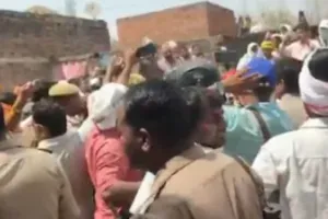 Ghazipur News : गंगा में किशोरी का शव मिलने के मामले में परिवार को 5 लाख की सहायता, सरकार ने सौंपा चेक
