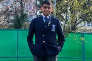 बलिया के पार्थ ने एनडीए परीक्षा में देशभर में पहला स्थान हासिल किया, गांव में खुशी की लहर