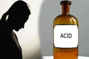बरेली में शादी का दबाव बनाने का आरोप, युवती ने तेजाब पिया; तीन पर मुकदमा