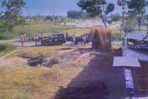 Ballia News : जमीनी विवाद में पहुंची पुलिस की करतूत कैमरे में कैद, सीसीटीवी फुटेज वायरल