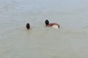 Ballia News : श्रीरामपुर घाट डूबने की घटना में दो शव बरामद, एक किशोर की तलाश जारी