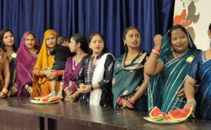 बलिया : मनःस्थली एजुकेशन सेंटर में मदर्स डे पर भावनात्मक कार्यक्रम, माताओं का हुआ सम्मान