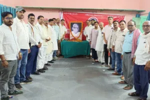 बलिया में ठाकुर बीएन सिंह की पुण्यतिथि पर श्रद्धांजलि सभा आयोजित