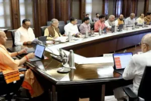 UP News: योगी कैबिनेट ने नई तबादला नीति को दी मंजूरी, 5 मई से पूरे प्रदेश में लागू