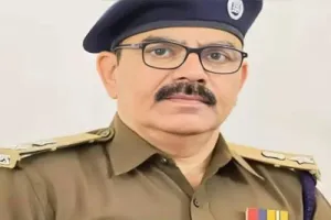 बलिया में 17 पुलिसकर्मी लाइन हाजिर, एसपी की कार्रवाई से महकमे में हड़कंप