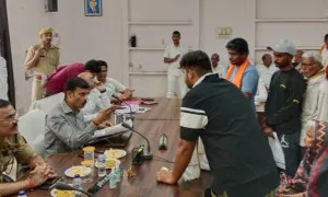 सम्पूर्ण समाधान दिवस में डीएम-एसपी ने सुनीं जनसमस्याएं, भूमि विवाद और मिड डे मील शिकायतों पर सख्ती