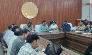 Ballia News : जनगणना-2027 की तैयारियों में जुटा प्रशासन, डीएम ने दिए स्व-गणना के निर्देश