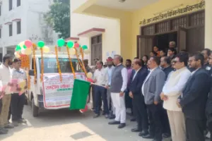 बलिया में 9 मई को लगेगी राष्ट्रीय लोक अदालत, प्रचार वाहन को दिखाई गई हरी झंडी