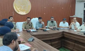 बकरीद को लेकर बलिया में पीस कमेटी बैठक, डीएम बोले- प्रतिबंधित पशुओं की कुर्बानी नहीं होगी