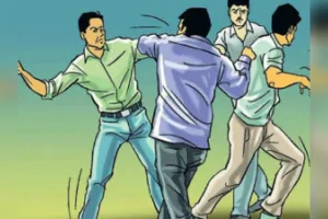 क्रिकेट खेलने के विवाद में दो पक्षों में मारपीट, नौ घायल