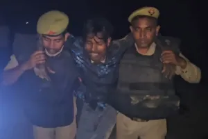 बहराइच में मासूम बच्ची की हत्या का आरोपी मुठभेड़ में गिरफ्तार, पुलिस पर की फायरिंग