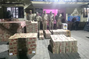 बलिया में 22 लाख की शराब बरामद, तस्कर फरार