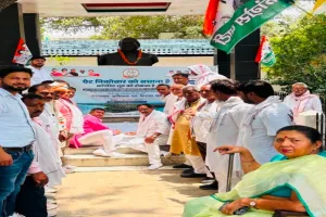 Chandauli News: ग्रेट निकोबार बचाओ अभियान की शुरुआत, कांग्रेस ने चलाया हस्ताक्षर अभियान