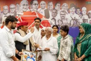 अनुष्का पाल हत्याकांड: अखिलेश यादव ने की सीबीआई जांच की मांग, परिवार को 50 लाख मदद और नौकरी देने की उठाई मांग