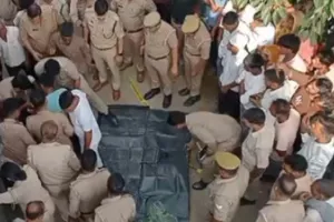Moradabad News : दलित युवक की गोली मारकर हत्या, एक अन्य गंभीर घायल; मौके पर पहुंचे डीएम-एसएसपी