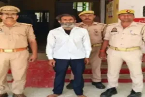 Firozabad Honor Killing : पिता ने बेटी की कुल्हाड़ी से की हत्या, बचाने आई मां भी गंभीर घायल