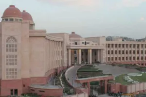 ग्राम प्रधानों को प्रशासक बनाने के आदेश पर हाईकोर्ट में चुनौती, राज्य सरकार से मांगा जवाब