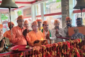 पीएम मोदी के 12 वर्ष पूर्ण होने पर भाजपा कार्यकर्ताओं ने किया हवन-पूजन, दीर्घायु की कामना
