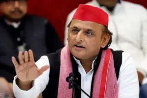 UP Politics: सपा में टूट के दावे पर अखिलेश यादव का पलटवार, बोले- भाजपा का इतिहास दल तोड़ने का रहा