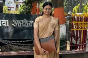 Ballia News: बांसडीह की बेटी निधि पाण्डेय ने रचा सफलता का इतिहास, बिहार PCS में बनीं अल्पसंख्यक कल्याण अधिकारी