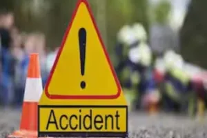 एटा में दर्दनाक सड़क हादसा: ट्रेनिंग से लौट रहे इंस्पेक्टर की मौत, पुलिस विभाग में शोक की लहर